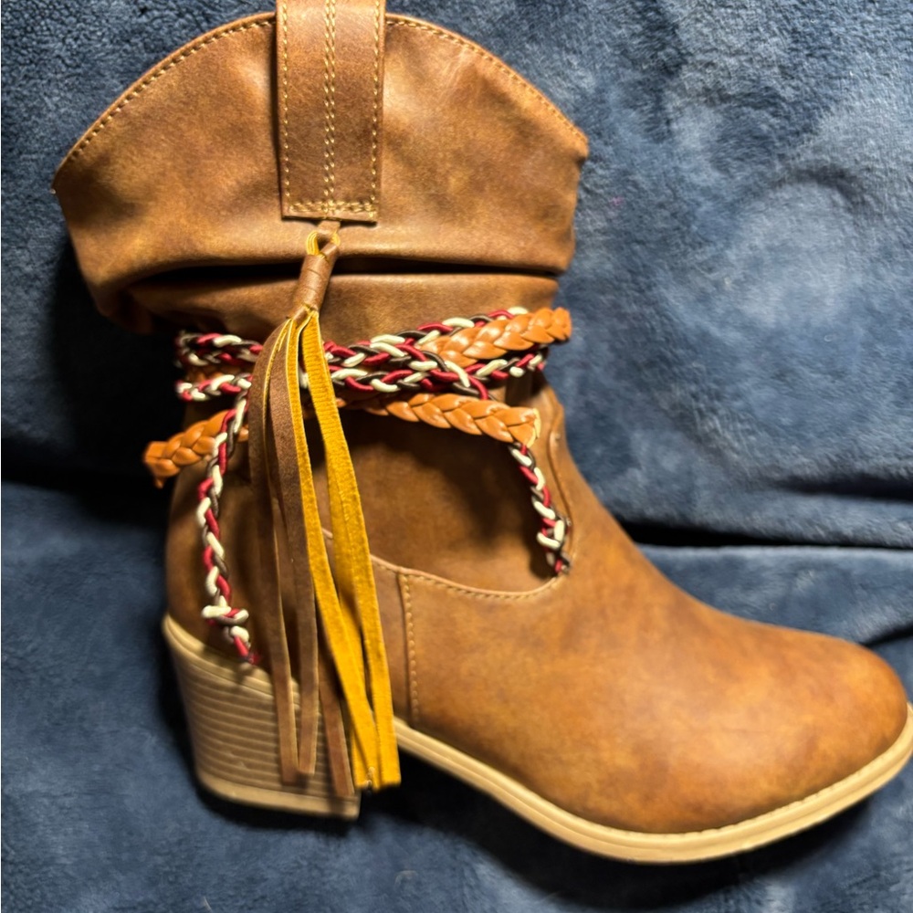 Brown Ankle Boots with Braided Detail - Picture 8 of 14